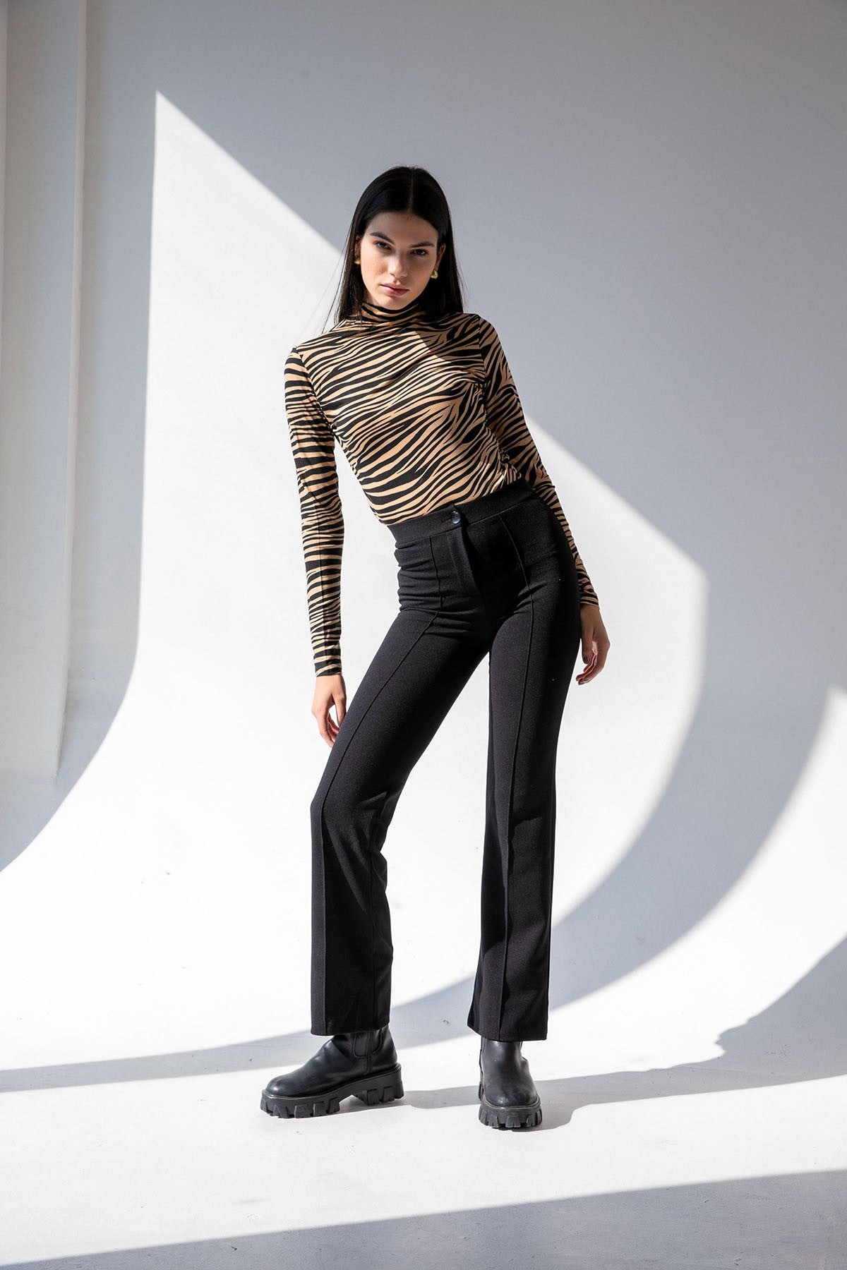 Μοντέρνο Ψηλόμεσο Παντελόνι "Elegant Fit"